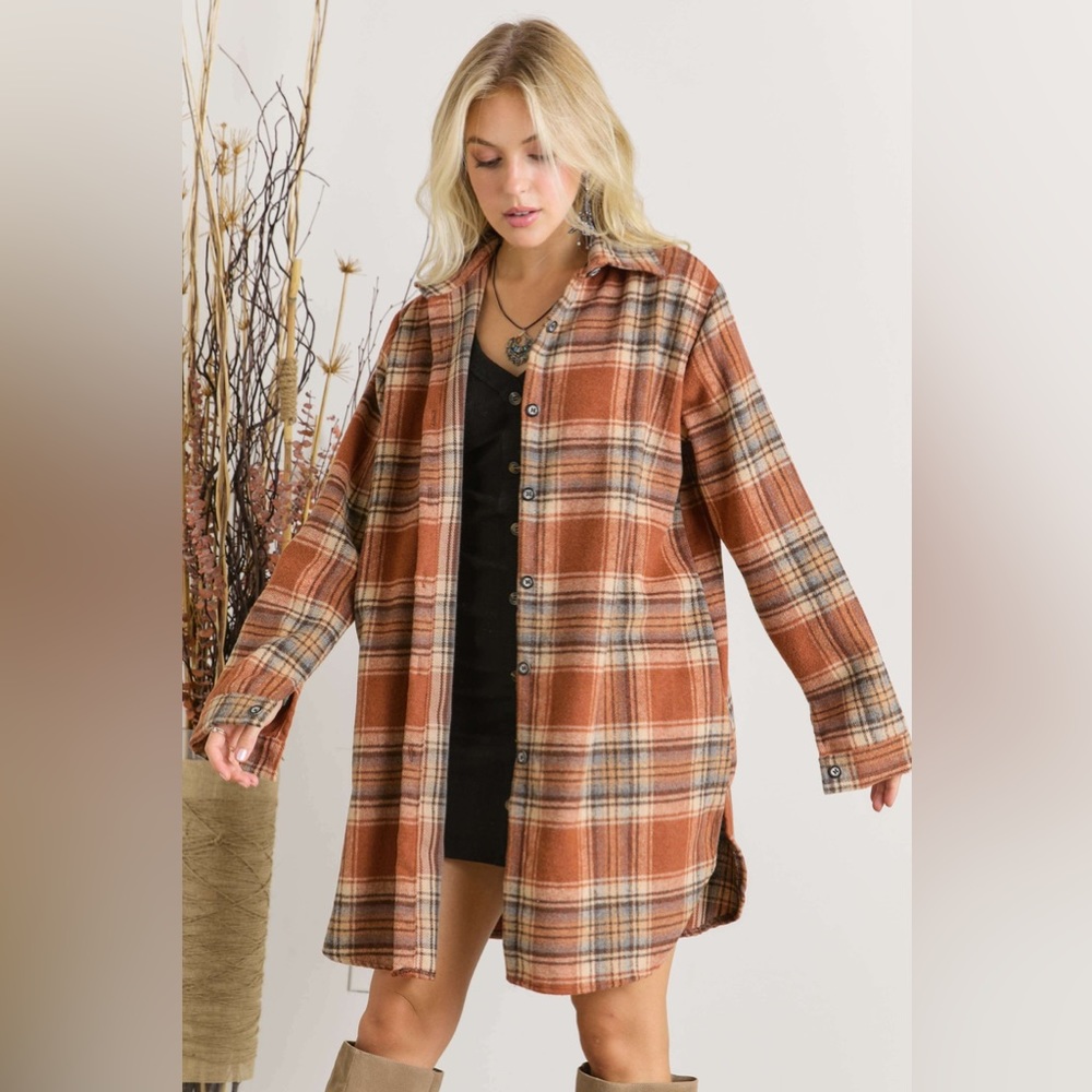 Buttoned Plaid Flannel Shirt Jacket in Rust - Picture 5 of 8